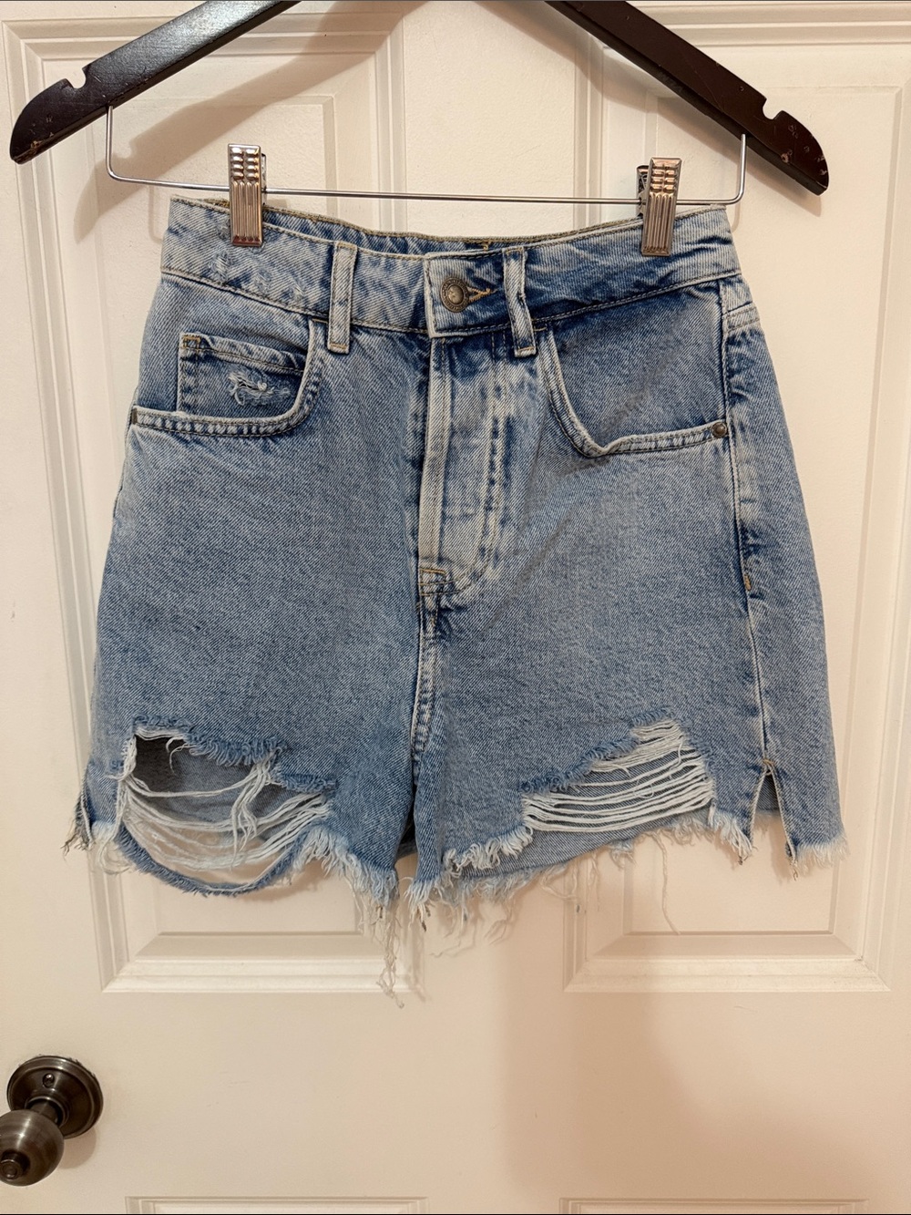 Zara Blue Distressed Ripped Denim Shorts size 4